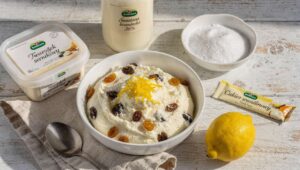 Twarożek wielkanocny z rodzynkami robię sama w 10 minut. Jest kremowy i mniej słodki niż kupny