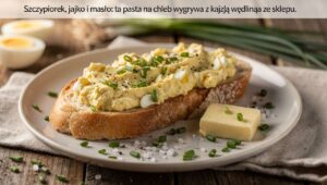 Szczypiorek, jajko i masło: ta pasta na chleb wygrywa z każdą wędliną ze sklepu